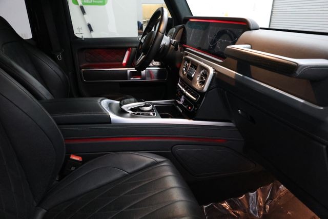 Mercedes-Benz G-Class Vehicle Image 76