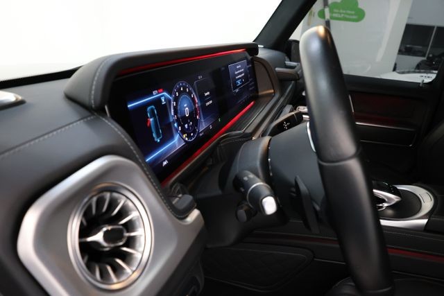 Mercedes-Benz G-Class Vehicle Image 78