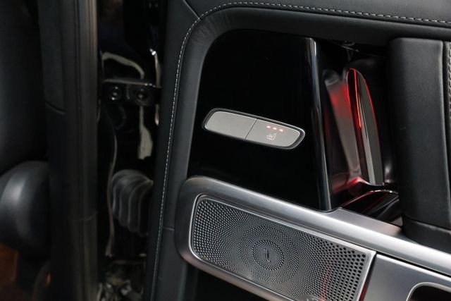 Mercedes-Benz G-Class Vehicle Image 86