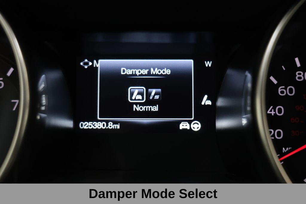 Ford Mustang Vehicle Full-screen Gallery Image 31