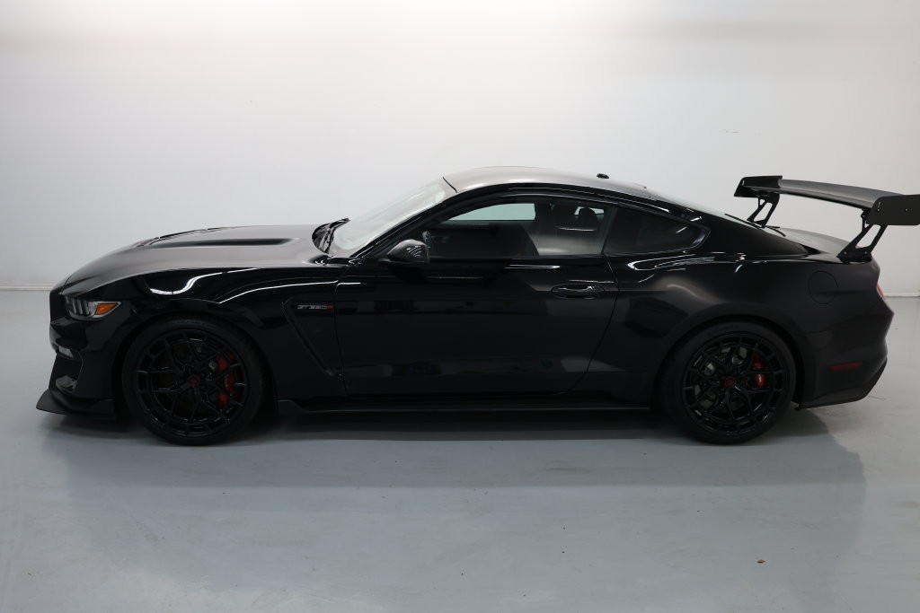 Ford Mustang Vehicle Full-screen Gallery Image 63