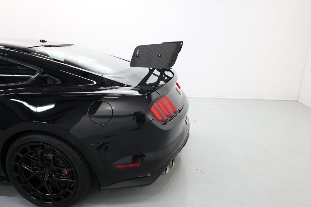 Ford Mustang Vehicle Full-screen Gallery Image 67