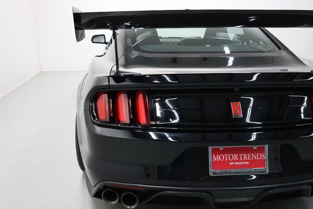 Ford Mustang Vehicle Full-screen Gallery Image 70