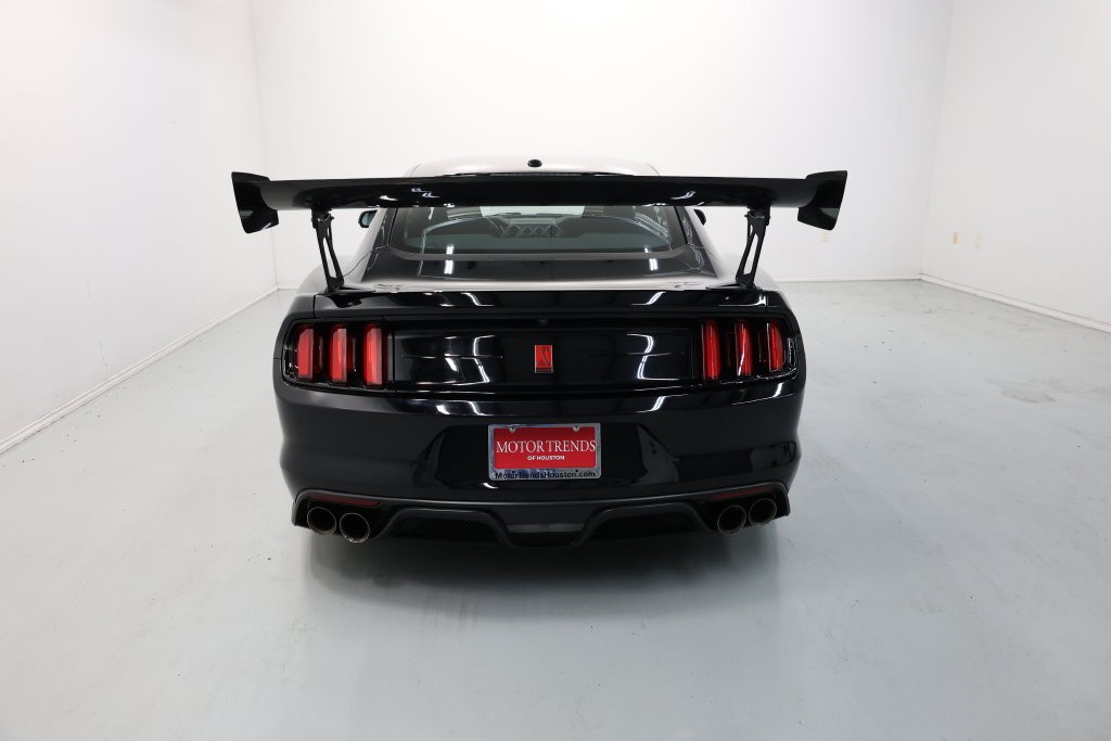 Ford Mustang Vehicle Full-screen Gallery Image 71