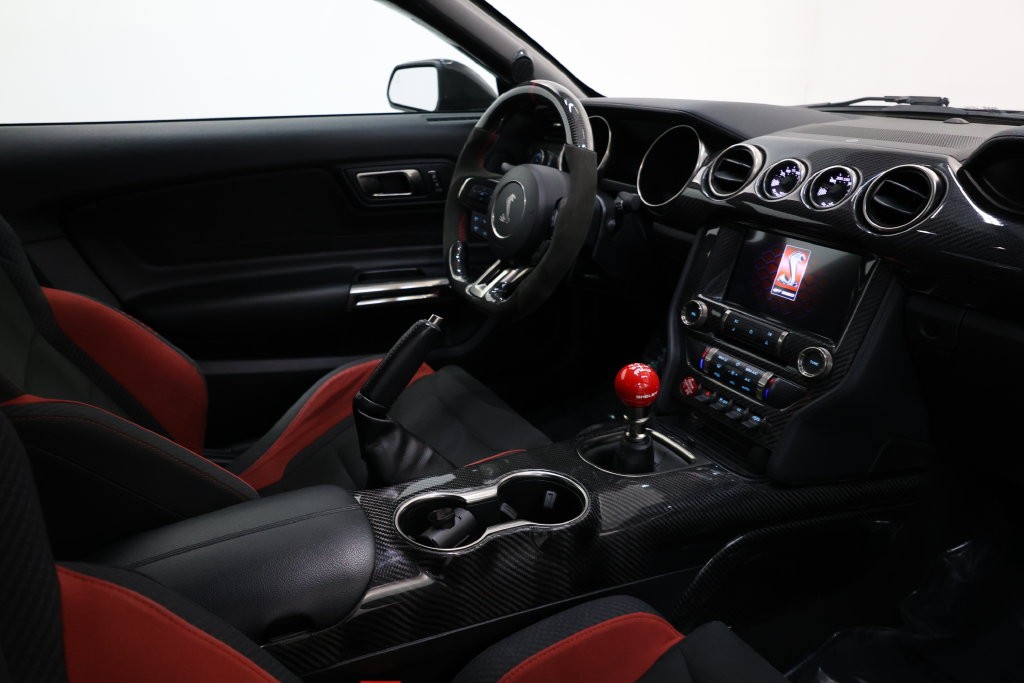 Ford Mustang Vehicle Full-screen Gallery Image 86