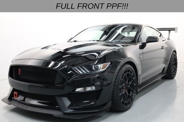 Ford Mustang Vehicle Image 14