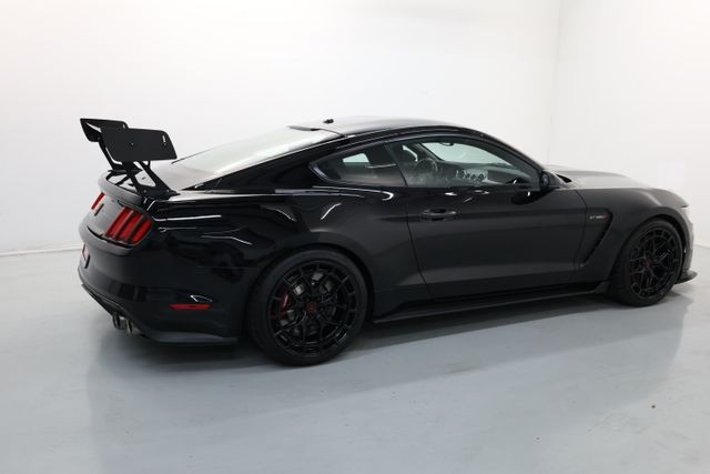 Ford Mustang Vehicle Image 66