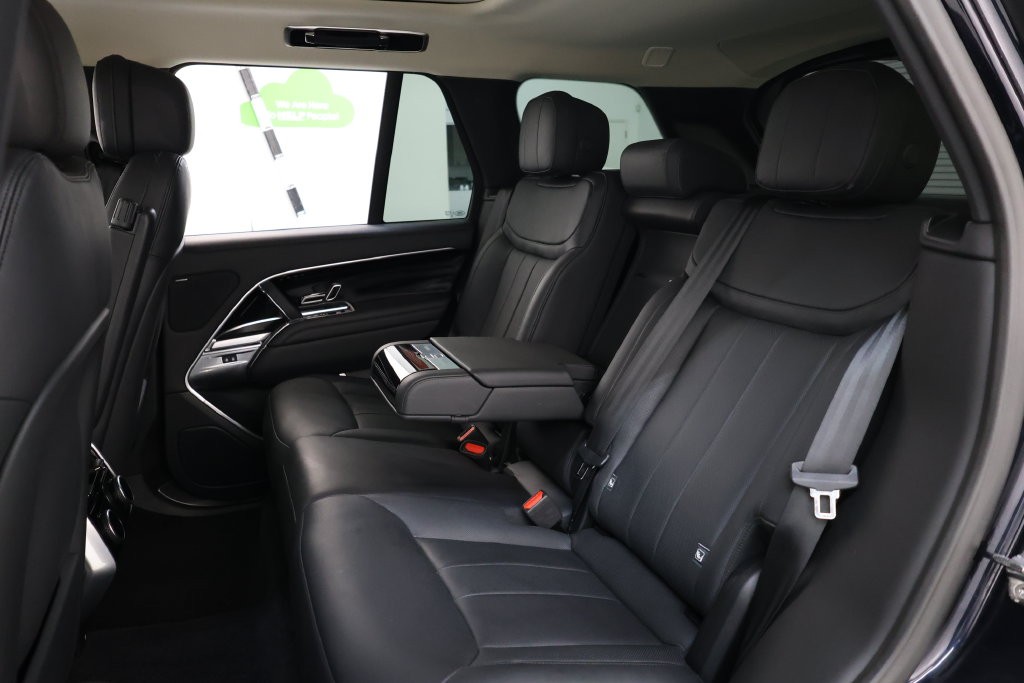 Land Rover Range Rover Vehicle Full-screen Gallery Image 69