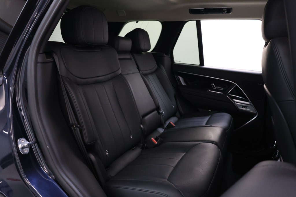 Land Rover Range Rover Vehicle Full-screen Gallery Image 71