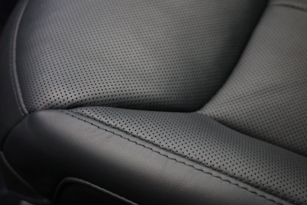 Land Rover Range Rover Vehicle Full-screen Gallery Image 73
