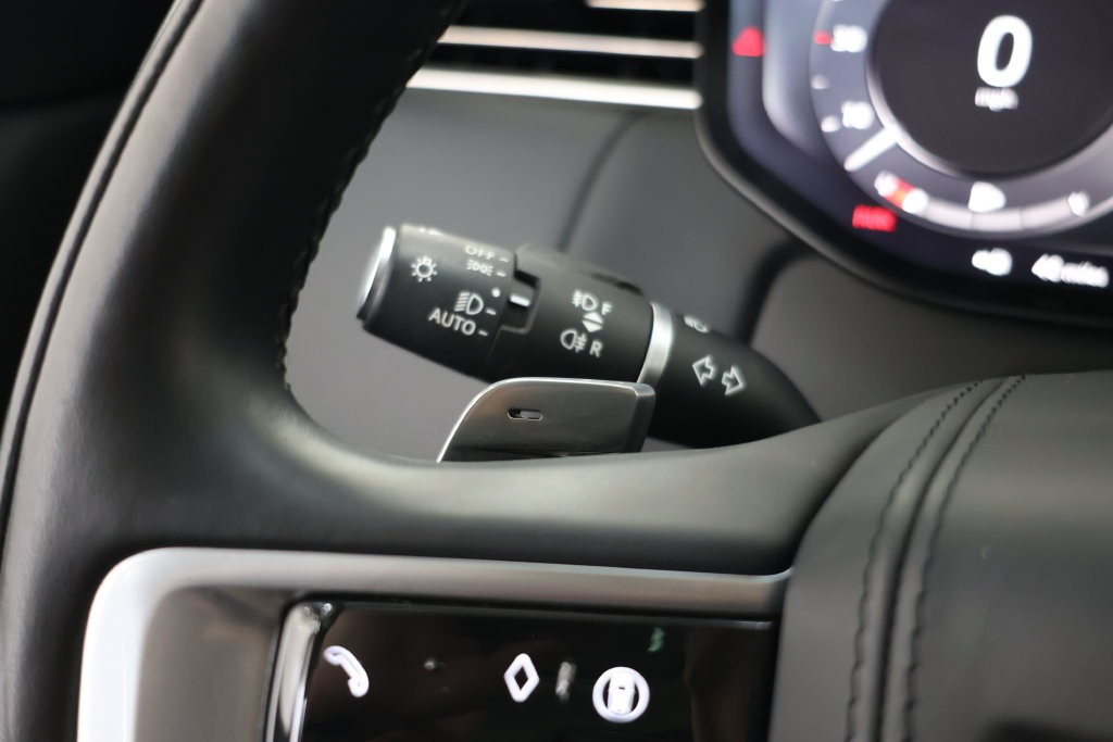 Land Rover Range Rover Vehicle Full-screen Gallery Image 75
