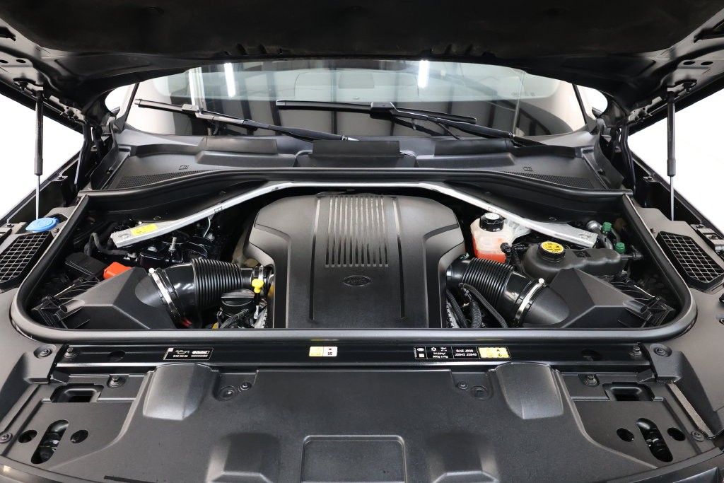 Land Rover Range Rover Vehicle Full-screen Gallery Image 92