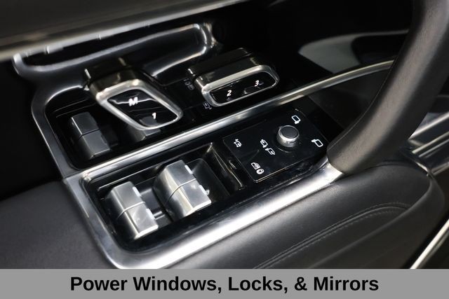 Land Rover Range Rover Vehicle Image 52