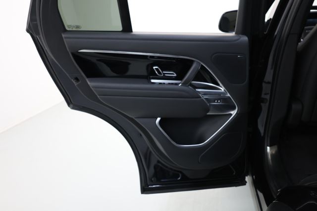 Land Rover Range Rover Vehicle Image 64