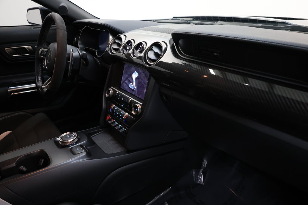 Ford Mustang Vehicle Full-screen Gallery Image 103