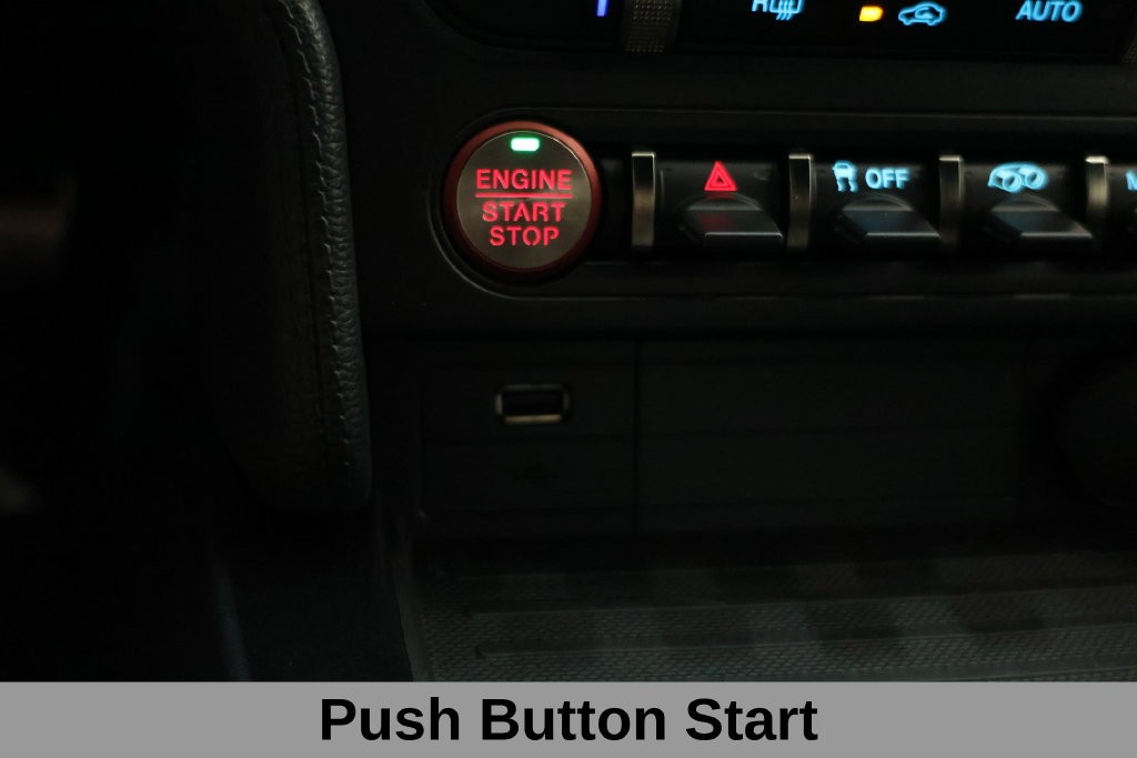 Ford Mustang Vehicle Full-screen Gallery Image 27