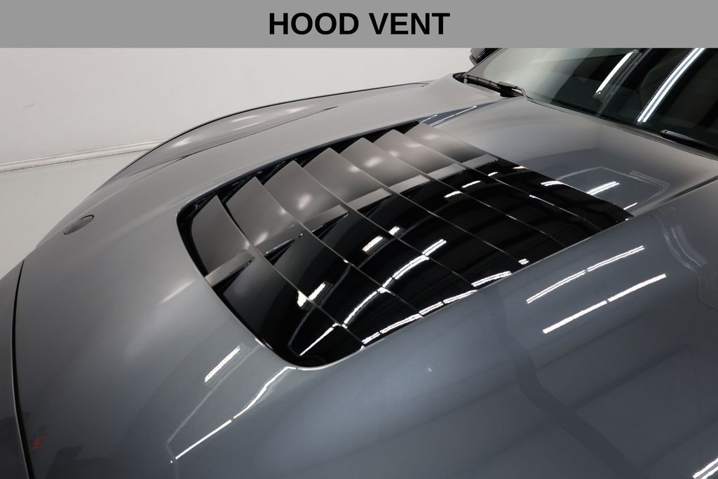 Ford Mustang Vehicle Full-screen Gallery Image 47