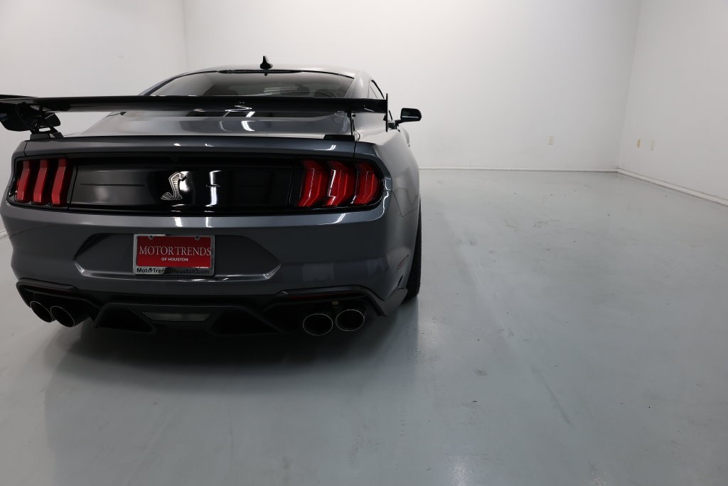 Ford Mustang Vehicle Full-screen Gallery Image 75