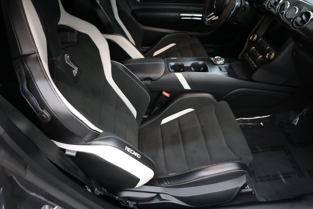 Ford Mustang Vehicle Full-screen Gallery Image 93
