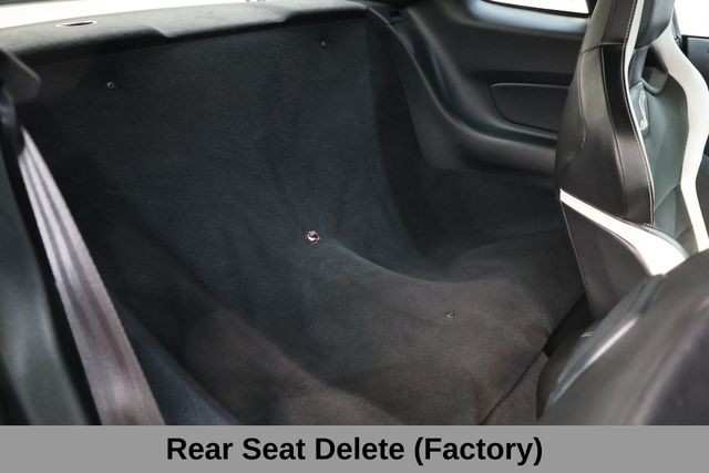 Ford Mustang Vehicle Image 21