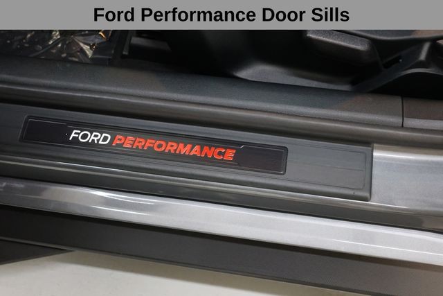 Ford Mustang Vehicle Image 36