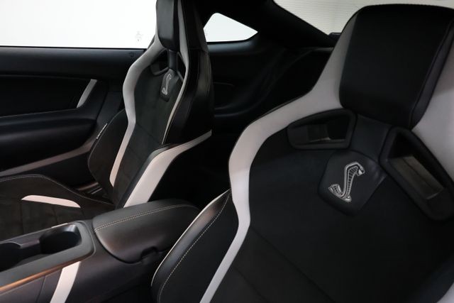 Ford Mustang Vehicle Image 89