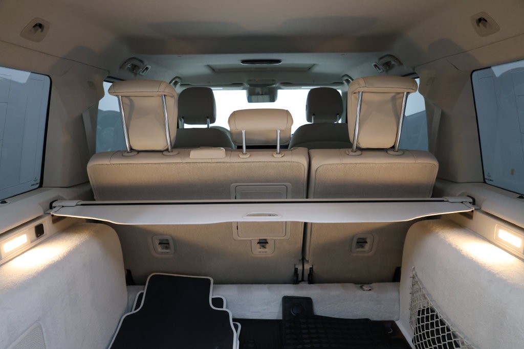 Mercedes-Benz G-Class Vehicle Full-screen Gallery Image 105