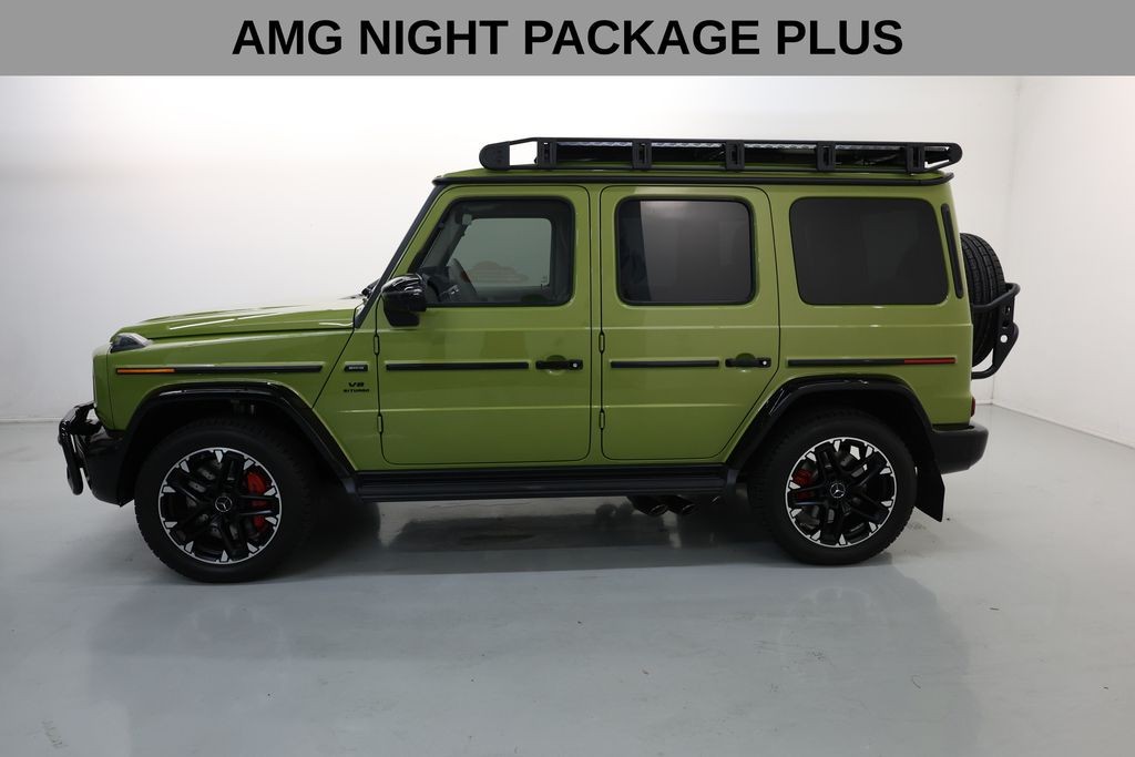 Mercedes-Benz G-Class Vehicle Full-screen Gallery Image 15