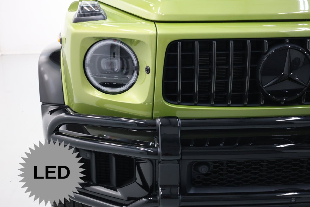 Mercedes-Benz G-Class Vehicle Full-screen Gallery Image 59