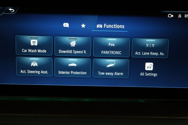 Mercedes-Benz G-Class Vehicle Image 113