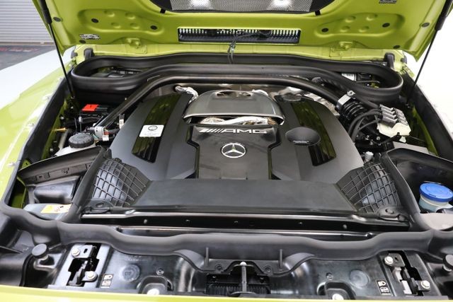 Mercedes-Benz G-Class Vehicle Image 117