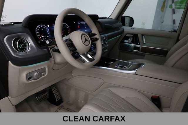 Mercedes-Benz G-Class Vehicle Image 12
