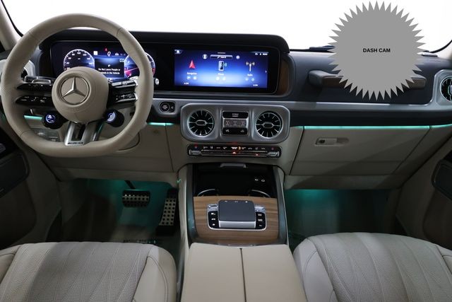 Mercedes-Benz G-Class Vehicle Image 17