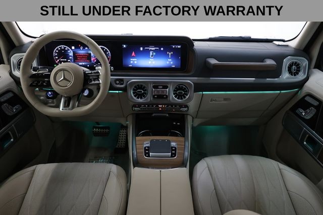 Mercedes-Benz G-Class Vehicle Image 21