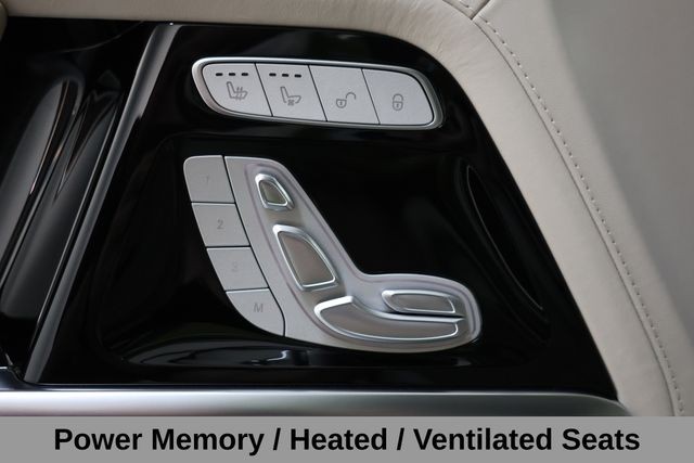 Mercedes-Benz G-Class Vehicle Image 43