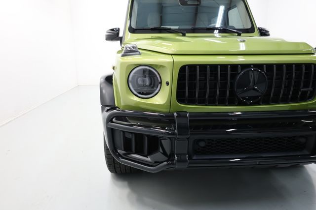Mercedes-Benz G-Class Vehicle Image 74