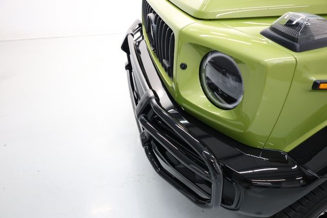 Mercedes-Benz G-Class Vehicle Image 77