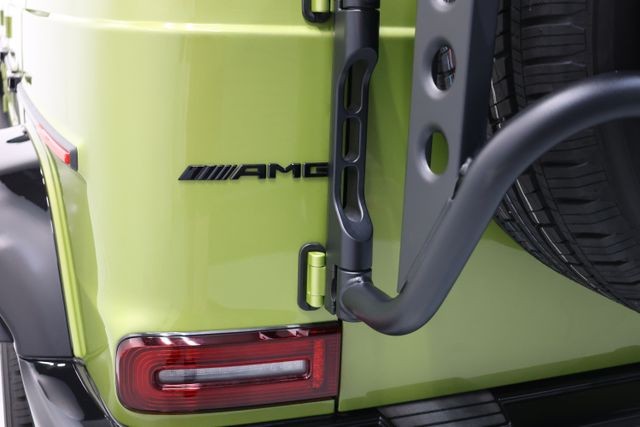 Mercedes-Benz G-Class Vehicle Image 82