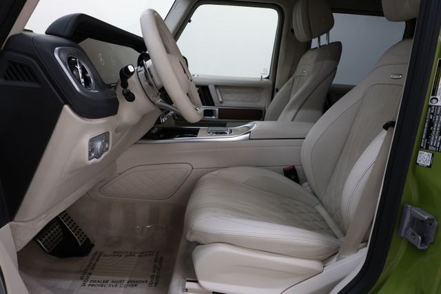 Mercedes-Benz G-Class Vehicle Image 88