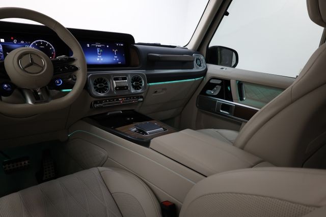 Mercedes-Benz G-Class Vehicle Image 91