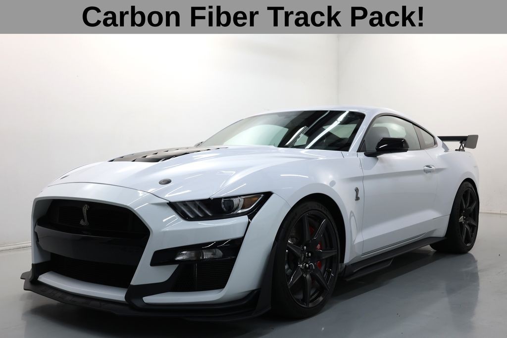 Ford Mustang Vehicle Full-screen Gallery Image 12