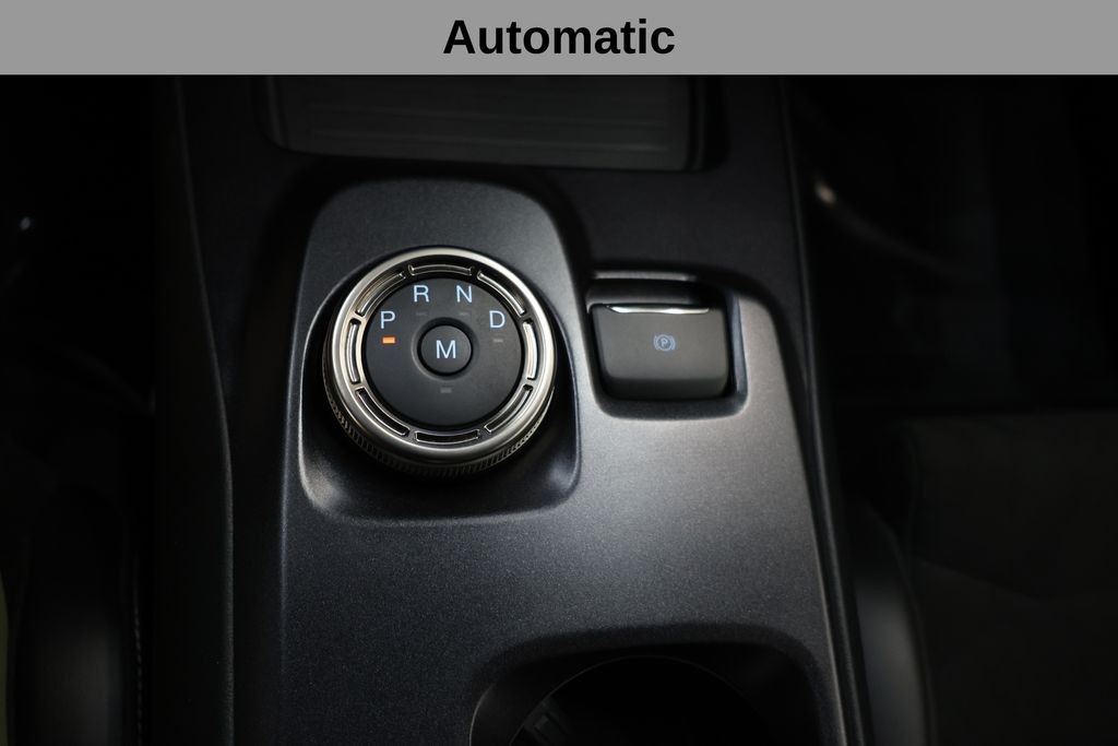 Ford Mustang Vehicle Full-screen Gallery Image 22