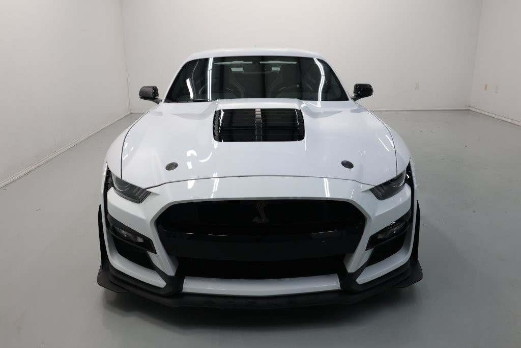 Ford Mustang Vehicle Full-screen Gallery Image 56