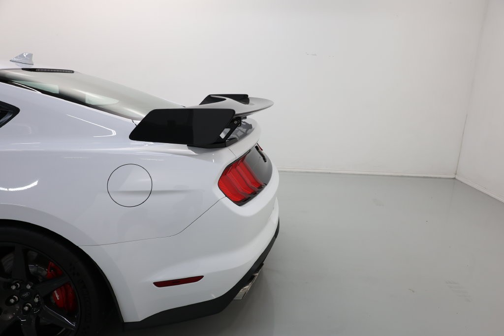 Ford Mustang Vehicle Full-screen Gallery Image 71