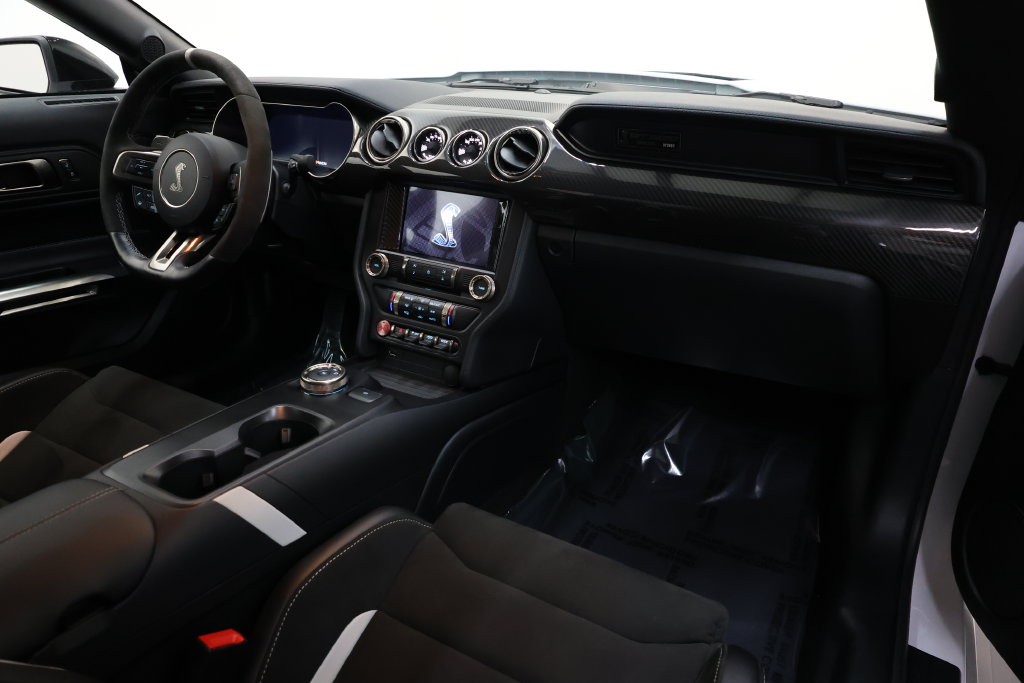 Ford Mustang Vehicle Full-screen Gallery Image 93