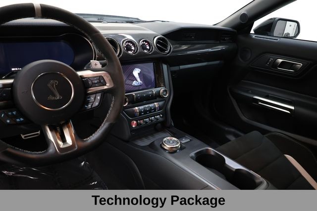 Ford Mustang Vehicle Image 13