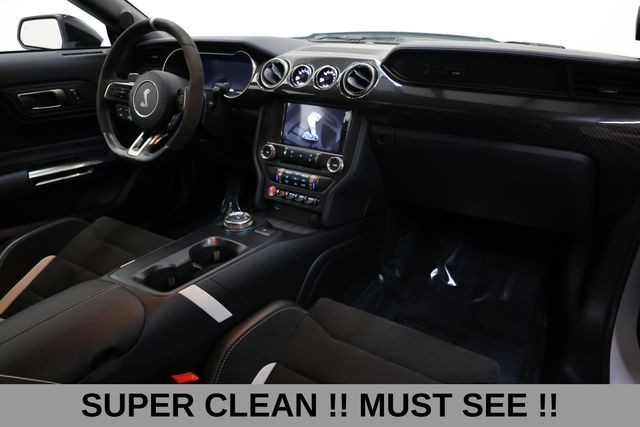 Ford Mustang Vehicle Image 18