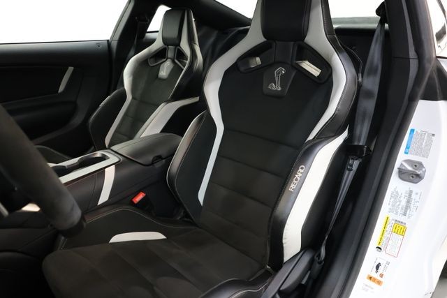 Ford Mustang Vehicle Image 91