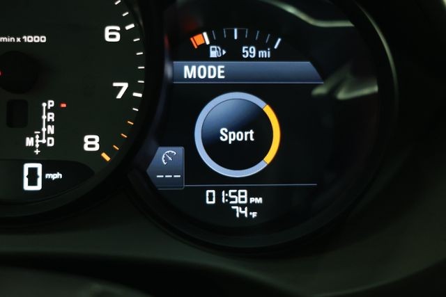Porsche 718 Boxster Vehicle Image 106