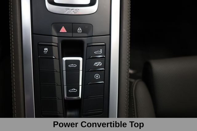Porsche 718 Boxster Vehicle Image 29